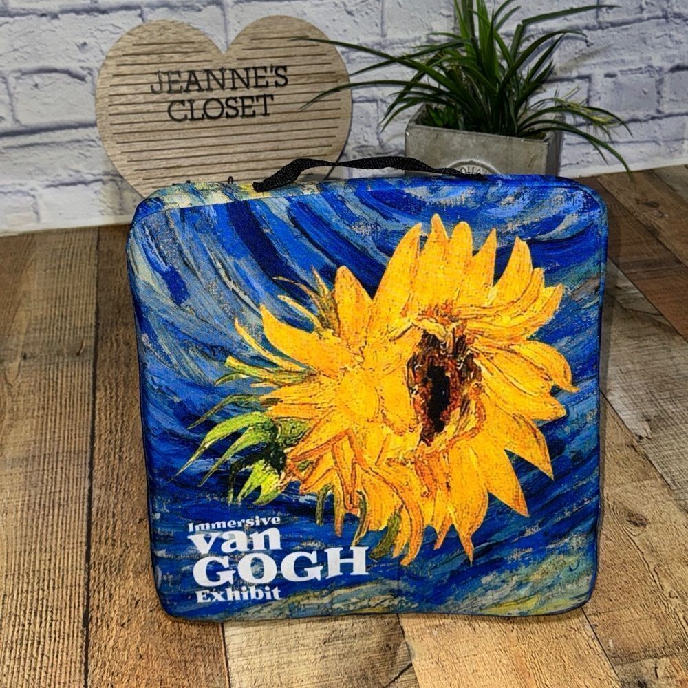 immersive Van Gogh cushion Size 13x13. Rare From Exhibition